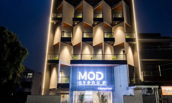 DLF Phase 3 Hotel | MOD AVENUE