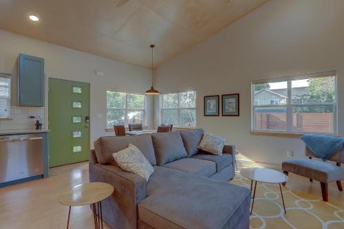 Larkspur House | Family-Friendly Getaway at Mod Pod - 4-Star Comfort Awaits