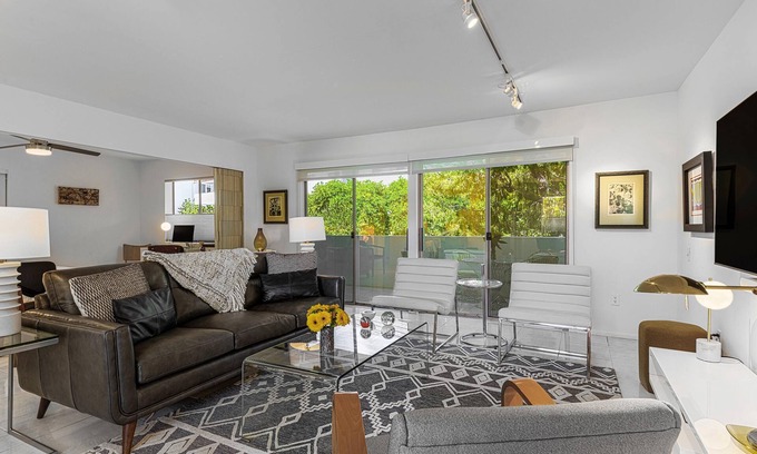 Canyon Corridor Condo | Modern Oasis with Pool, Spa & Mountain Views in South PS