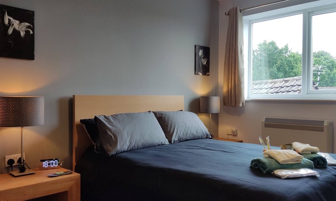 Wigan Apartment | Cozy 1-Bed Flat in Wigan with Spa and Breakfast Options