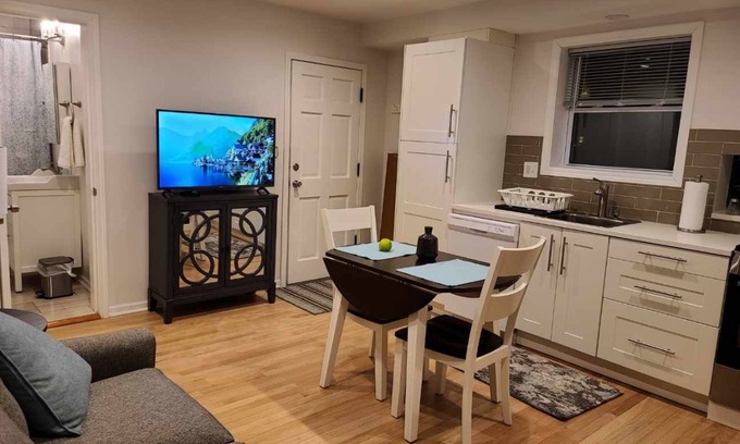 Mount Prospect Apartment | Modern 1 Bedroom Apartment with Top Guest Ratings