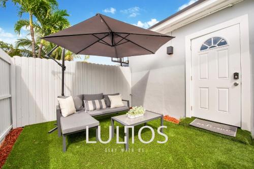 Ludlam Apartment | Stylish 1BR Apartment with Renovations in Miami, Child Friendly