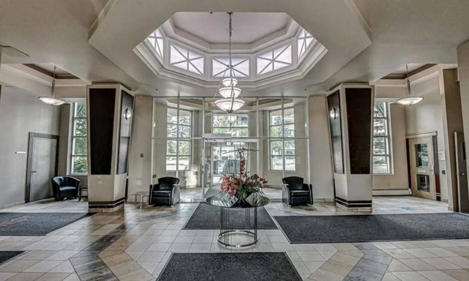 Downtown West End Condo | Stylish 1BR Condo by Bow River with Gym & Pool Access