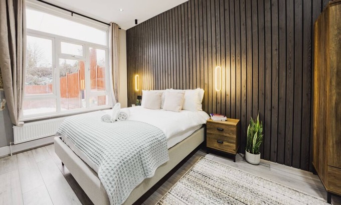 Wembley Central Apartment | Contemporary 2-Bed Apartment Steps from Wembley Stadium