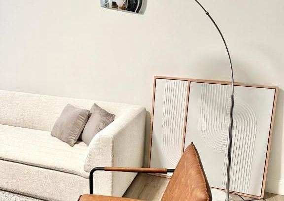 Quincy Apartment | Stylish 2 Bed Apartment in Quincy - Pet & Child Friendly
