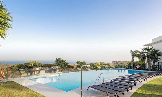 Casares Apartment | Stylish Two-Bedroom Apartment with Ocean Views in Finca Cortesin