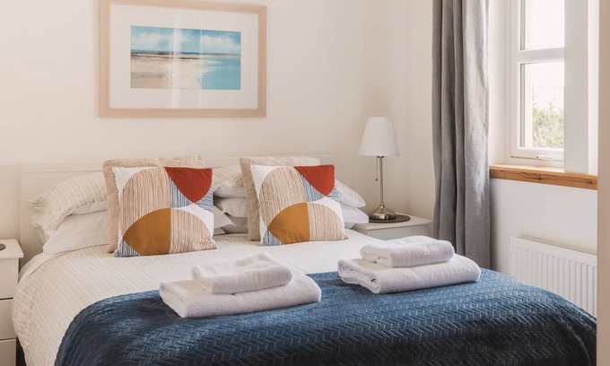 Cellardyke Apartment | Pet-Friendly Acorn Apartment in Cellardke, Anstruther