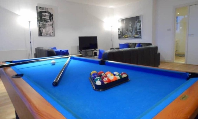 Glasgow Westend Apartment | Convenient 2 Bedroom Apartment by SSE Hydro & SEC