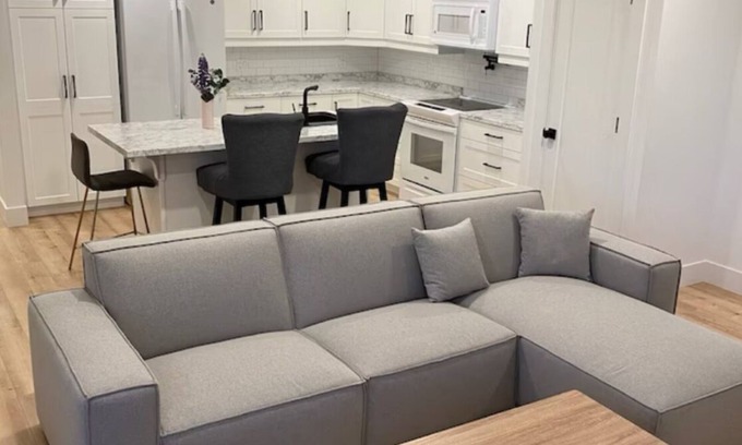 Charlottetown House | Modern 2 bedroom 2 bathroom w/king beds in Charlottetown