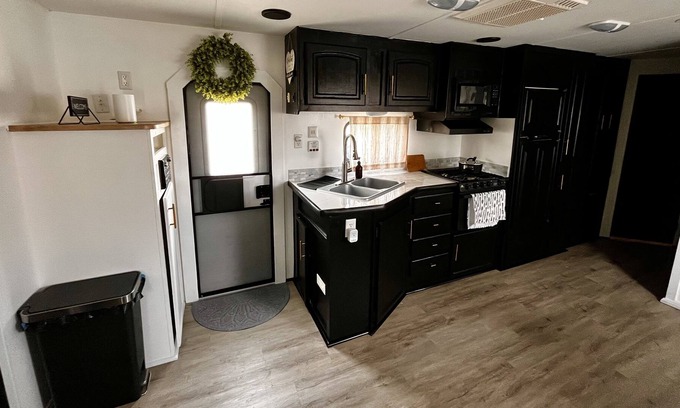 Fontana House | Cozy 2-Bedroom RV with Wi-Fi and Workspace for Families