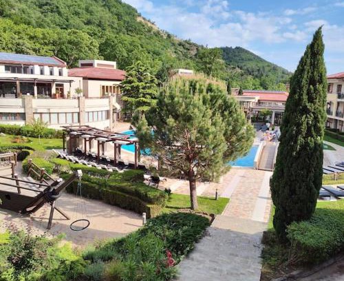 Sandanski Apartment | Modern 2BDRM with Pool & Oceanfront Views - Rated 9.8