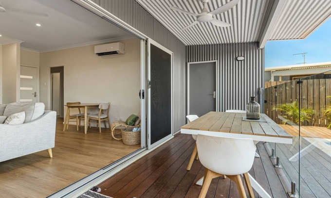 Cable Beach Villa | Pet-Friendly 2BR Villa with Pool & Spa - Guest Rated 10/10