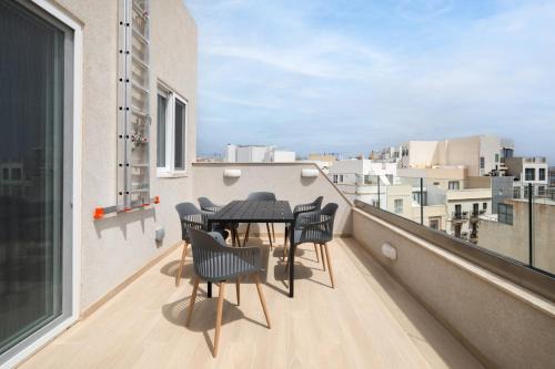 Gzira Apartment | Modern 2BR Duplex Penthouse with Front Balcony and Large Terrace - Close to Saint Julians & Sliema