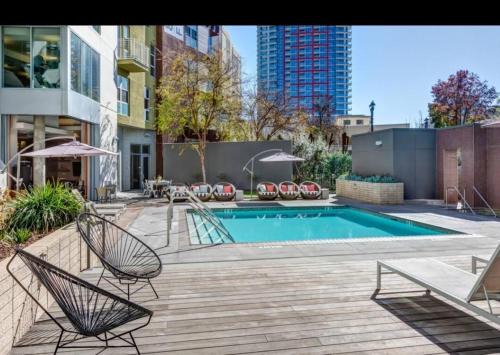 East Village Apartment | Modern 2BR Near Petco Park & Convention Center