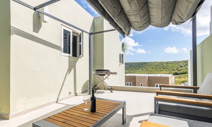 Grote Berg Apartment | Stylish 3-Bed Apartment in Papaya Resort Curacao