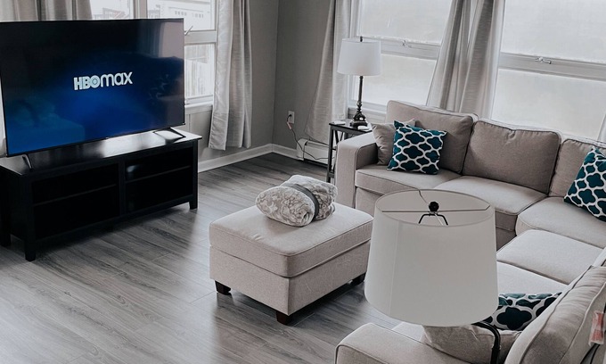 Nazareth Apartment | Modern 3 Bedroom Apartment in Downtown Nazareth
