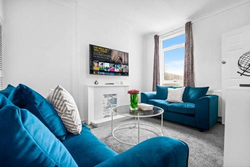 Acocks Green House | Modern 3 Bedroom House with Parking and Pet-Friendly Options