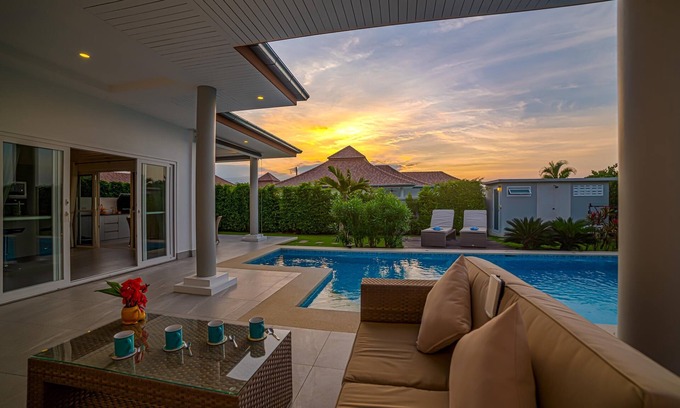 Hua Hin Villa | Guest Rated 10/10: Modern Pool Villa with Family Amenities