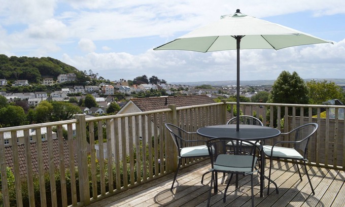 Braunton House | Oceanfront 3-Bedroom Cottage with Breathtaking Views