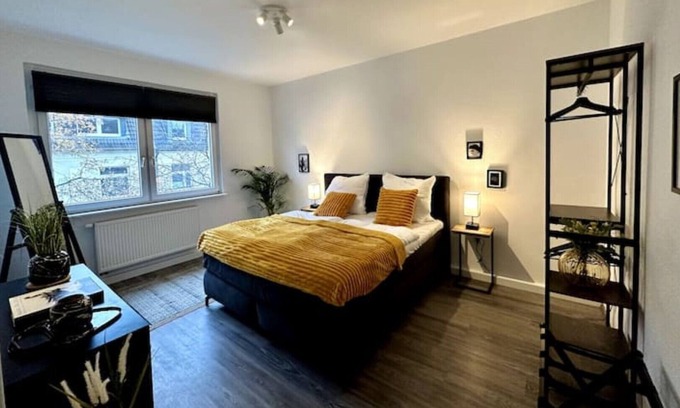 Frohnhausen Apartment | Modern 3-Room Apartment with Kitchen and Spa Amenities