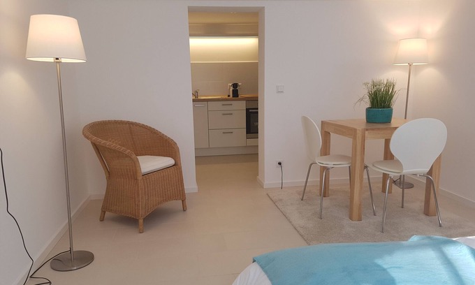 Haan Apartment | Stylish Apartment with Pool & Spa Near Düsseldorf (Haan)
