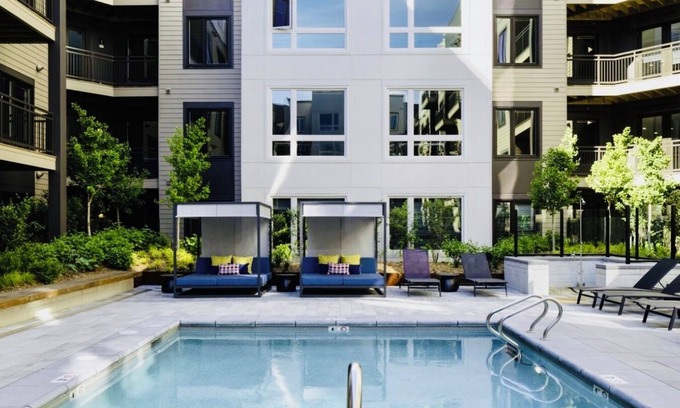 Cambridgeport Apartment | Modern 3BR Escape in Cambridge – Pool, Gym & All the Perks!