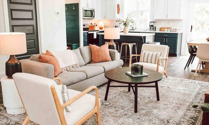 Athens House | Stunning 3BR Home Steps from Sanford Stadium & UGA