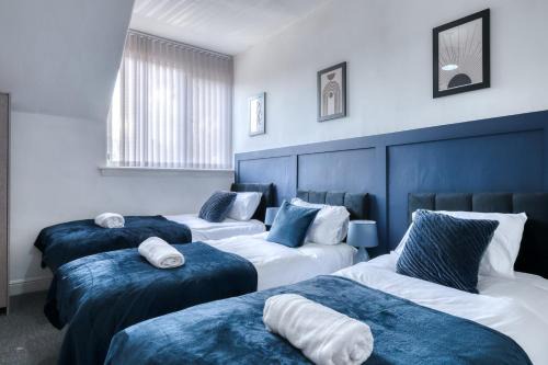 Manchester Apartment | Modern 3BR Home Pet Friendly Near City Centre