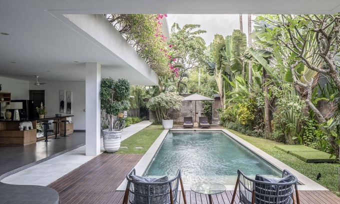 Dyanapura Villa | Unwind in a Modern 3BR Villa Steps from the Beach