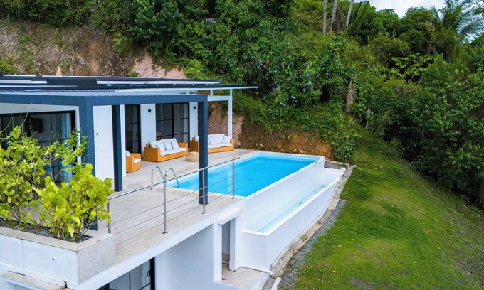 Ojochal House | Modern 3BR Villa w/Pool – Perfect for Groups