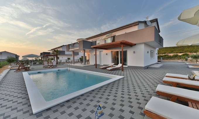 Debeljak Villa | Ideal Modern Villa with Ocean View for Up to 8 Guests