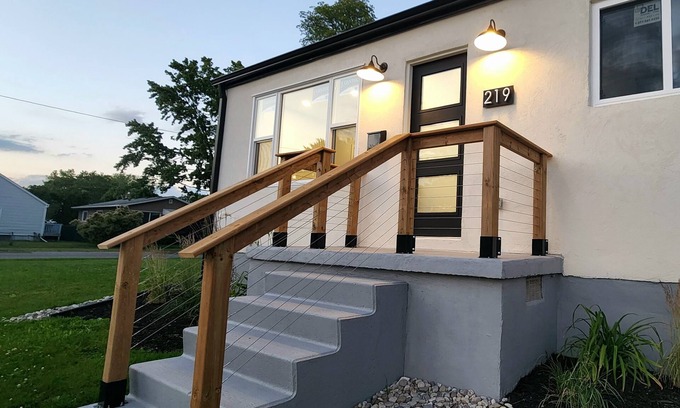 Welland House | Exceptional 4-Bedroom Bungalow with Oceanfront Amenities