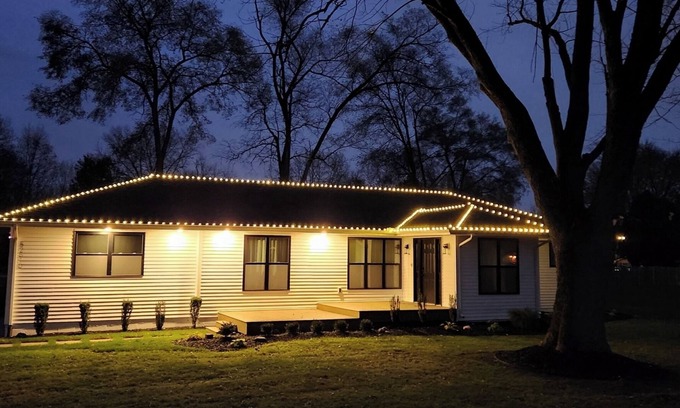 Granger House | Modern 4-bedroom house close to restaurants - 10 minutes from Notre Dame Stadium