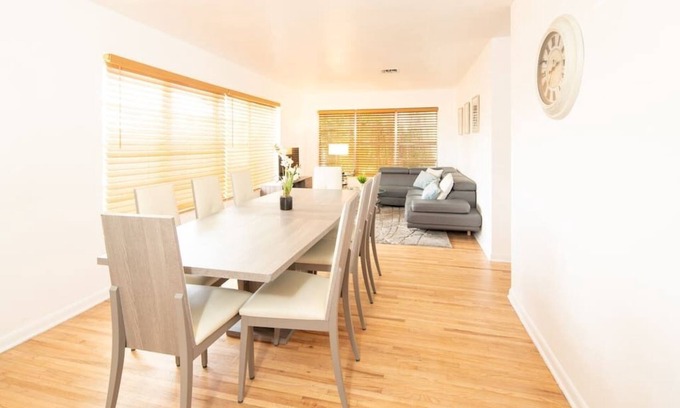 Miami Shores House | Modern 5 Bedroom Miami Home Near the Beach and Family-Friendly