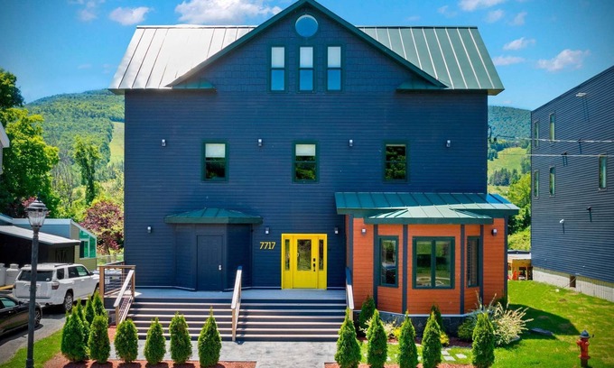 Hunter House | Modern 6-BR Compound Near Hunter Mountain with Hot Tub