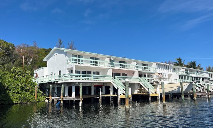 Great Harbour Cay House | Elegant Marina Townhouse with Ocean View and Spa Access