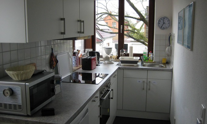 Haarentor Apartment | Modern Apartment in Haarentor with Family-Friendly Amenities