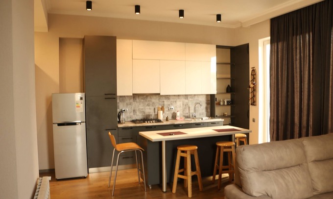 Vake Apartment | Contemporary Apartment with Breakfast & Kitchen Amenities