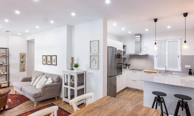 Ibiza Apartment | Stylish Retreat Next to Retiro Park for Up to 5 Guests