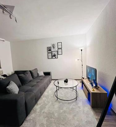 Gross Buchholz Apartment | Cozy Modern 1 Bedroom Apartment - Guest Rated 9/10