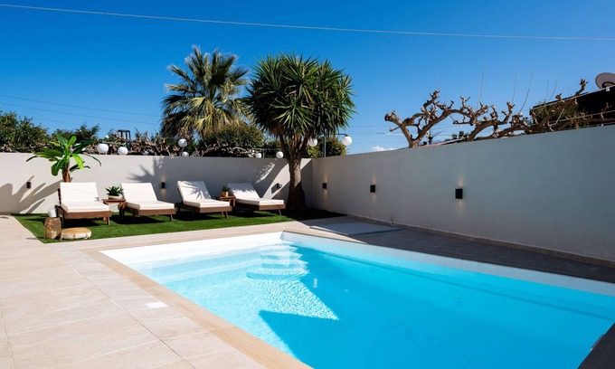 Malia Apartment | Inviting Apartment in Malia with Private Swimming Pool