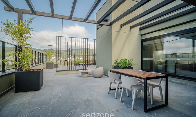 Trindade Apartment | Modern and Fully Equipped Apartments Just Minutes From Lagoa da Conceicao and the Beach - VTD