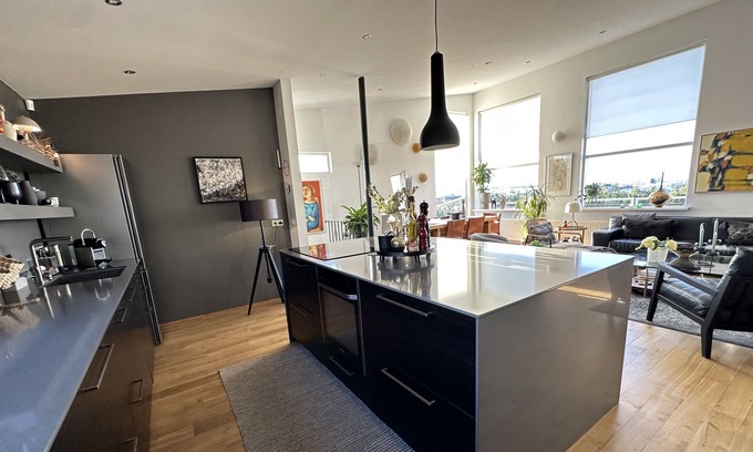 Reykjavik House | Modern 3-Bedroom House with Breathtaking Reykjavik Views