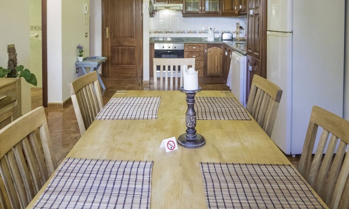 Puerto de la Cruz Apartment | Stylish Apartment in Old Town with Pool & Spa Amenities