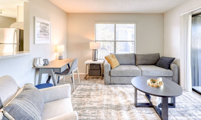 Greater Northdale Apartment | Top-Rated Modern Apartment in Prime Location for Families