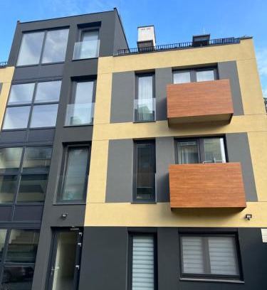 Szeged Apartment | Stylish Modern Apartman - Pet & Child Friendly Stay