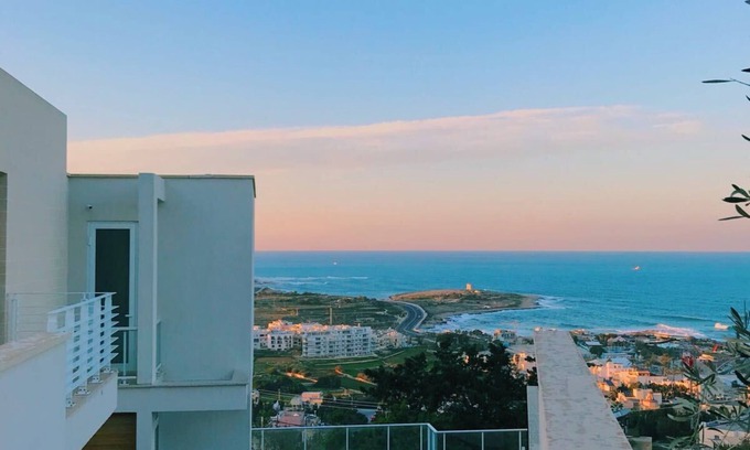 Madliena Apartment | Modern Apartment with Ocean View & Pool Access