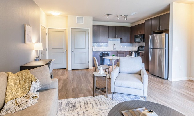 Highlands Ranch Apartment | Stylish Apartment with Kitchen in Prime City Location