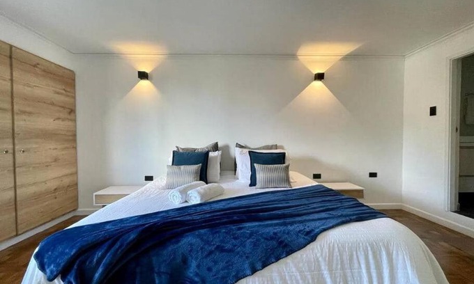 El Poblado Apartment | Modern Apartment Just Steps from El Poblado Park