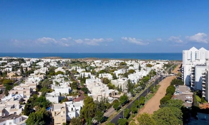 Ashdod Apartment | Modern Apartment , Amazing beach